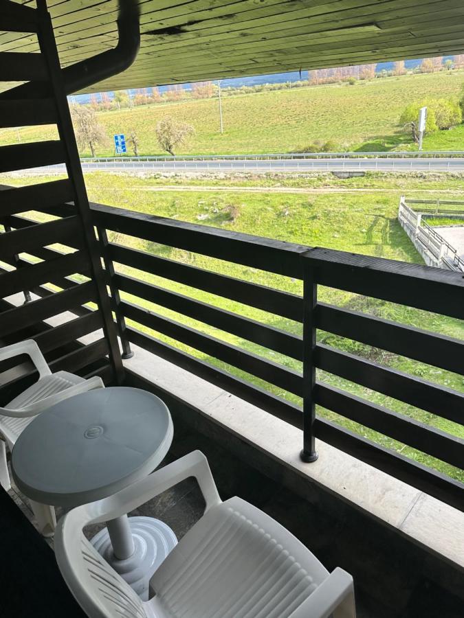 Aspen Luxury Apartamnet Razlog Eksteriør bilde